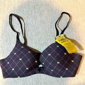 Stylish Women's WonderBra - 34B NWT